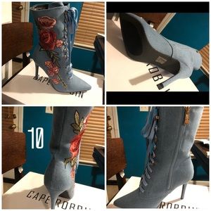 New Cape Robbin size 10